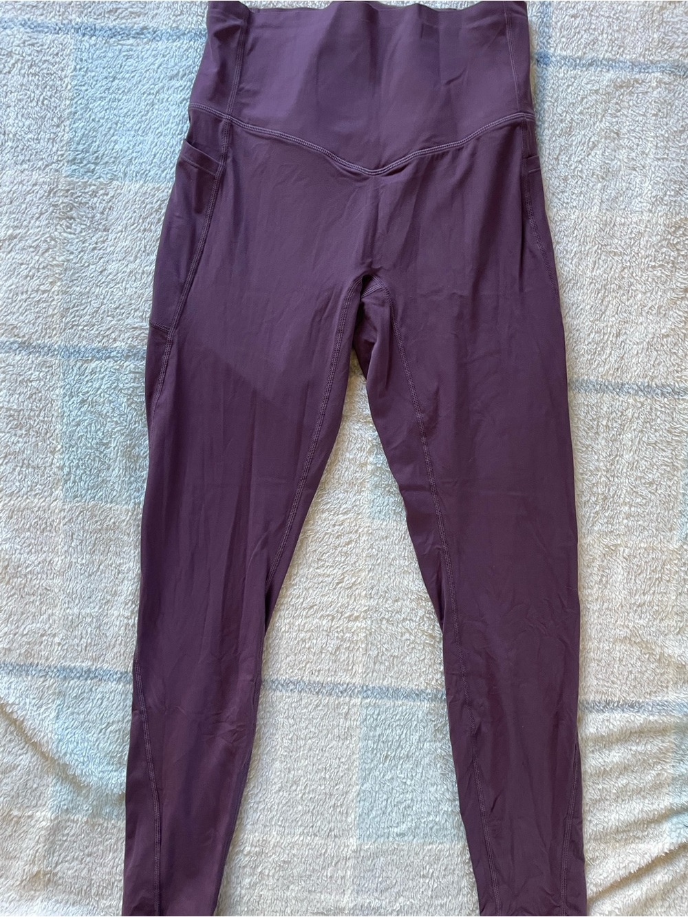 HALARA High-Waist Leggings in Deep Plum